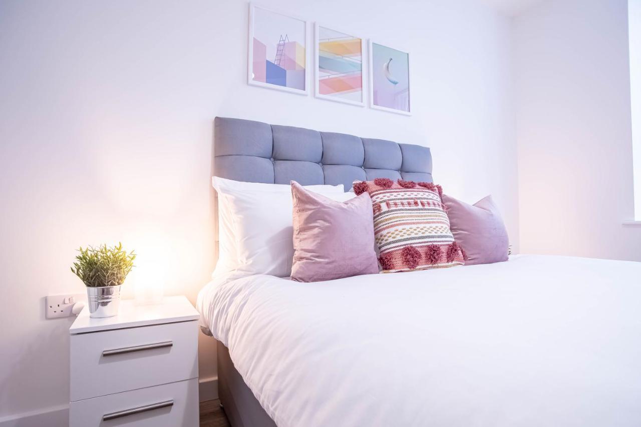 Luxury Apartments Available Next To Train Station - The Wallgate Apartments Wigan - Free Parking Exterior foto